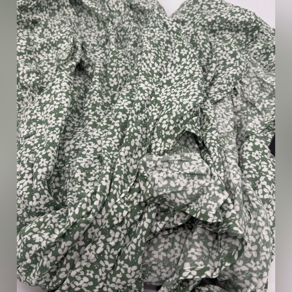 Lulus NWT Summer Romance Sage Green Floral Print Wrap Skirt Hi Lo Ruffled Hem M - Picture 10 of 12